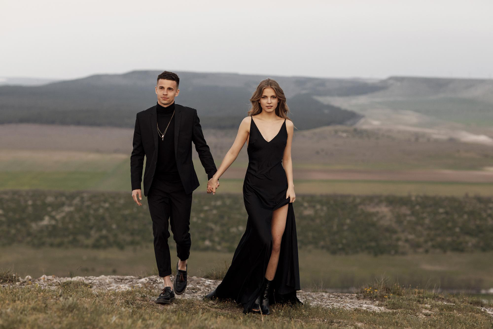 Couple Photoshoot Dress Ideas