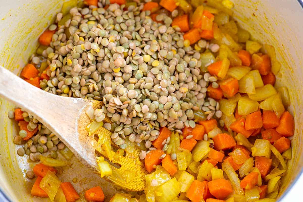 Simple Carrot and Lentil Soup Recipe