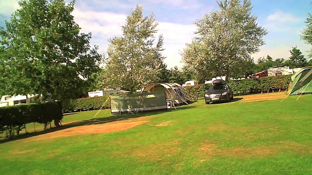 devizes camping and caravanning club site